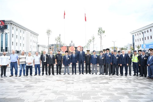 Gaziler Günü Çelenk Sunma Töreni Sayın Kaymakamımızın Katılımlarıyla Gerçekleştirildi